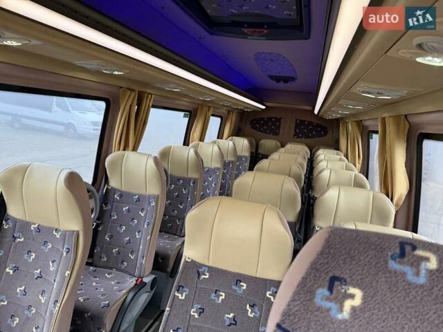 Серый Мерседес Sprinter, объемом двигателя 2.2 л и пробегом 499 тыс. км за 42900 $, фото 23 на Automoto.ua