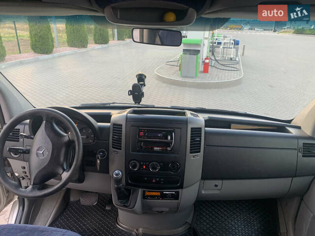 Серый Мерседес Sprinter, объемом двигателя 2.99 л и пробегом 800 тыс. км за 40000 $, фото 21 на Automoto.ua