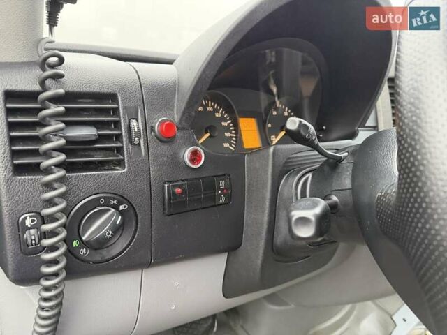 Серый Мерседес Sprinter, объемом двигателя 2.2 л и пробегом 499 тыс. км за 42900 $, фото 20 на Automoto.ua