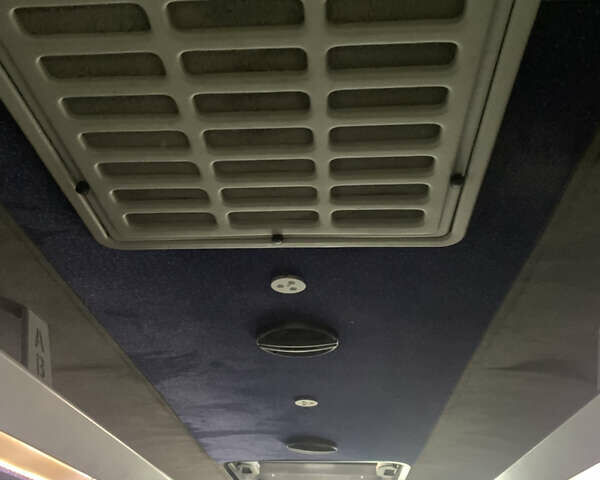 Серый Мерседес Sprinter, объемом двигателя 2.99 л и пробегом 800 тыс. км за 40000 $, фото 25 на Automoto.ua