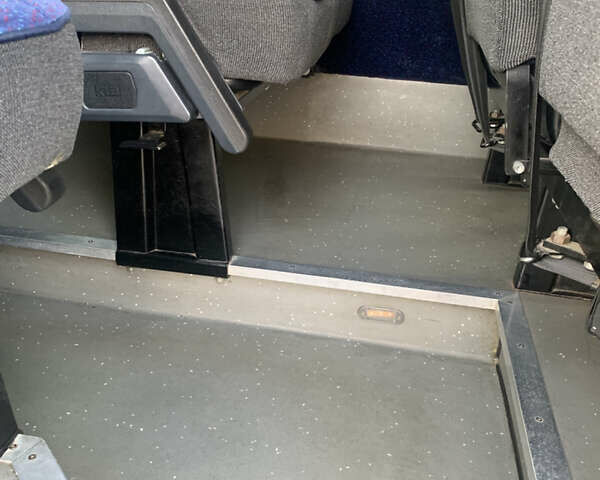 Серый Мерседес Sprinter, объемом двигателя 2.99 л и пробегом 800 тыс. км за 40000 $, фото 23 на Automoto.ua
