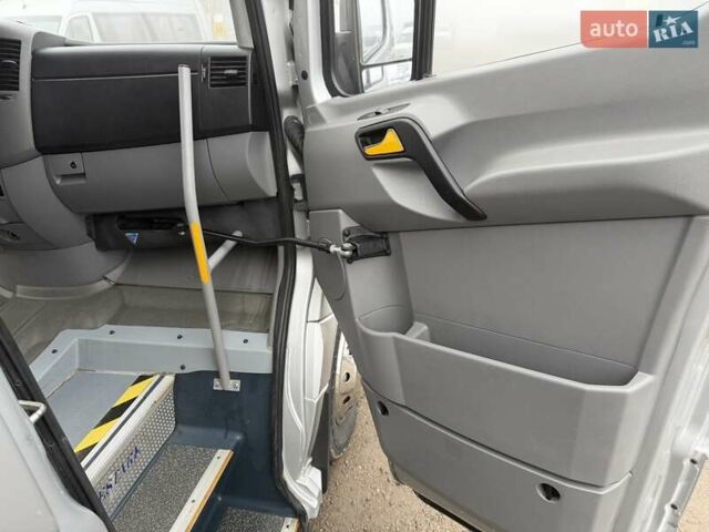 Серый Мерседес Sprinter, объемом двигателя 2.2 л и пробегом 499 тыс. км за 42900 $, фото 31 на Automoto.ua