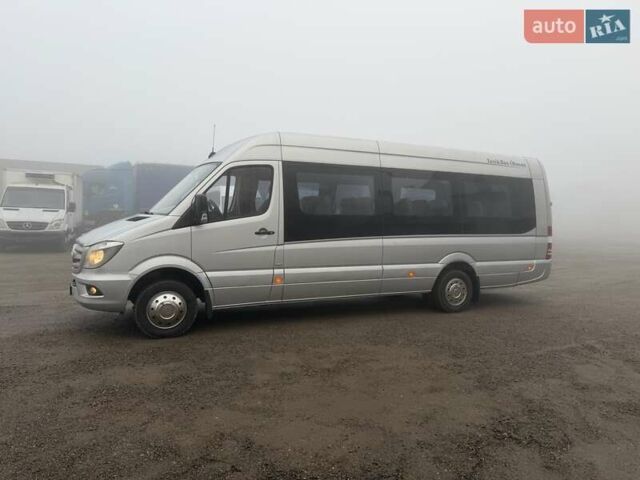 Серый Мерседес Sprinter, объемом двигателя 2.2 л и пробегом 499 тыс. км за 42900 $, фото 12 на Automoto.ua