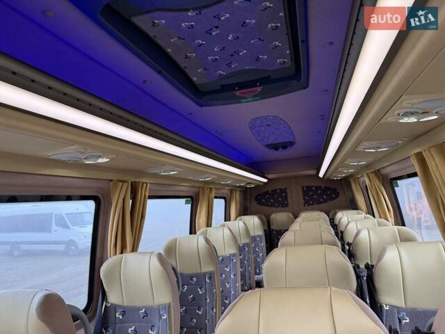 Серый Мерседес Sprinter, объемом двигателя 2.2 л и пробегом 499 тыс. км за 42900 $, фото 27 на Automoto.ua