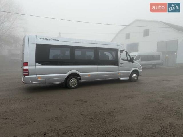 Серый Мерседес Sprinter, объемом двигателя 2.2 л и пробегом 499 тыс. км за 42900 $, фото 4 на Automoto.ua