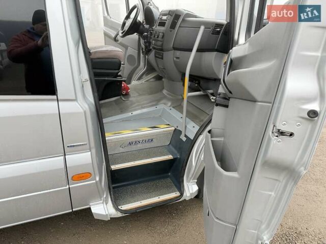 Серый Мерседес Sprinter, объемом двигателя 2.2 л и пробегом 499 тыс. км за 42900 $, фото 30 на Automoto.ua