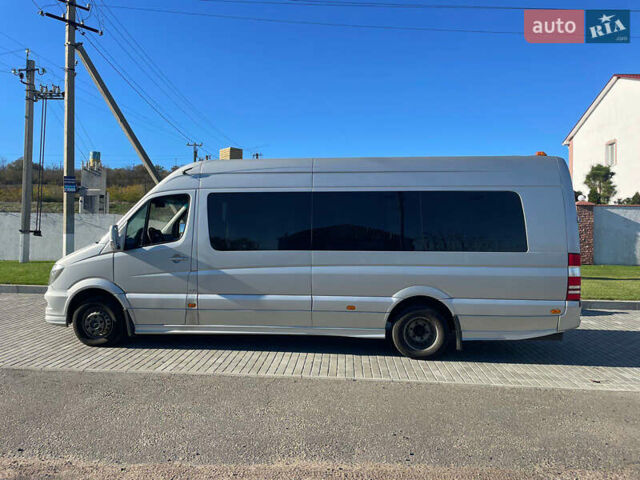 Серый Мерседес Sprinter, объемом двигателя 2.99 л и пробегом 232 тыс. км за 41000 $, фото 1 на Automoto.ua