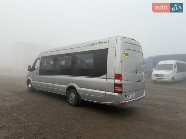 Серый Мерседес Sprinter, объемом двигателя 2.2 л и пробегом 499 тыс. км за 42900 $, фото 9 на Automoto.ua