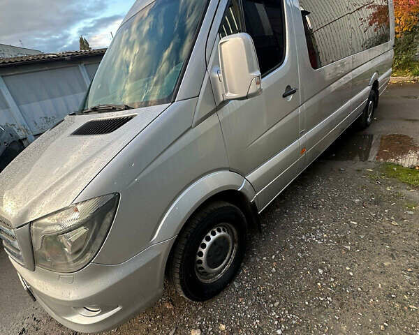 Серый Мерседес Sprinter, объемом двигателя 2.99 л и пробегом 380 тыс. км за 45000 $, фото 6 на Automoto.ua