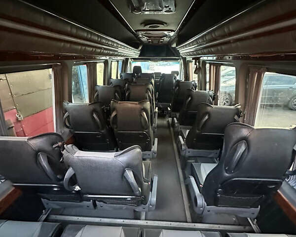 Серый Мерседес Sprinter, объемом двигателя 2.99 л и пробегом 380 тыс. км за 45000 $, фото 8 на Automoto.ua