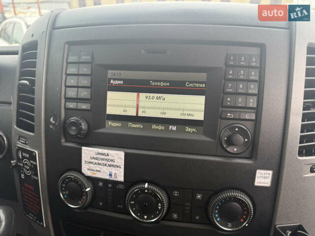 Серый Мерседес Sprinter, объемом двигателя 2.2 л и пробегом 231 тыс. км за 39999 $, фото 16 на Automoto.ua