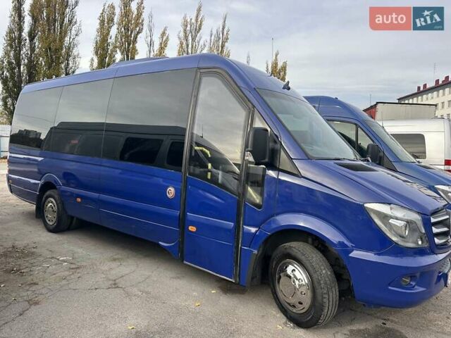 Серый Мерседес Sprinter, объемом двигателя 1.69 л и пробегом 400 тыс. км за 50000 $, фото 3 на Automoto.ua