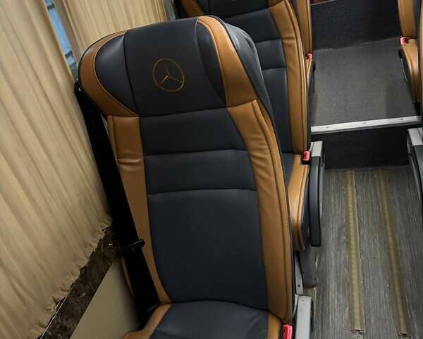 Серый Мерседес Sprinter, объемом двигателя 2.99 л и пробегом 430 тыс. км за 48000 $, фото 32 на Automoto.ua