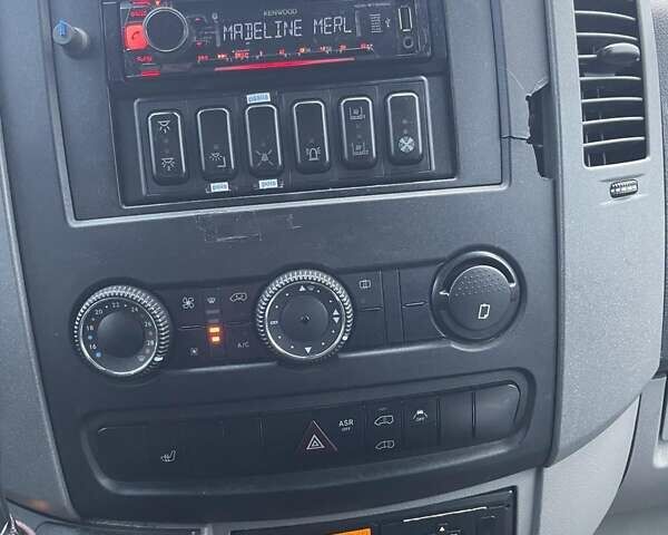 Сірий Мерседес Sprinter, об'ємом двигуна 2.2 л та пробігом 507 тис. км за 45300 $, фото 9 на Automoto.ua