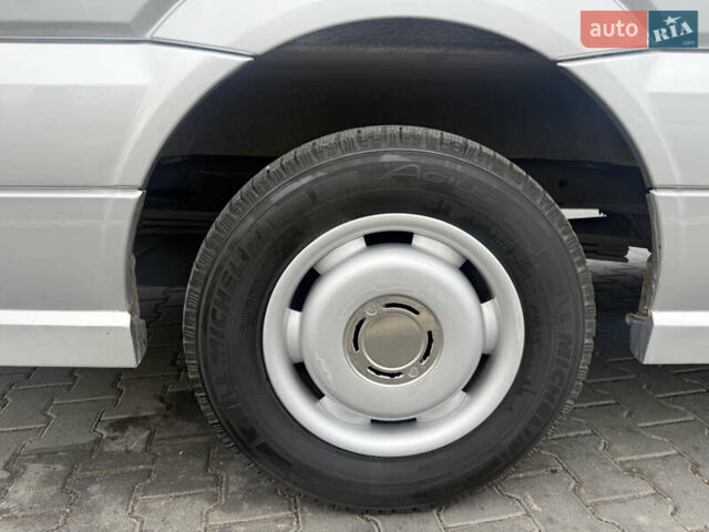 Сірий Мерседес Sprinter, об'ємом двигуна 3 л та пробігом 354 тис. км за 62500 $, фото 27 на Automoto.ua