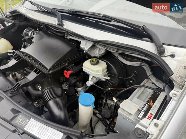 Сірий Мерседес Sprinter, об'ємом двигуна 3 л та пробігом 354 тис. км за 62500 $, фото 89 на Automoto.ua