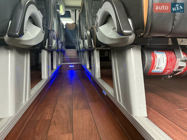 Сірий Мерседес Sprinter, об'ємом двигуна 3 л та пробігом 354 тис. км за 62500 $, фото 80 на Automoto.ua
