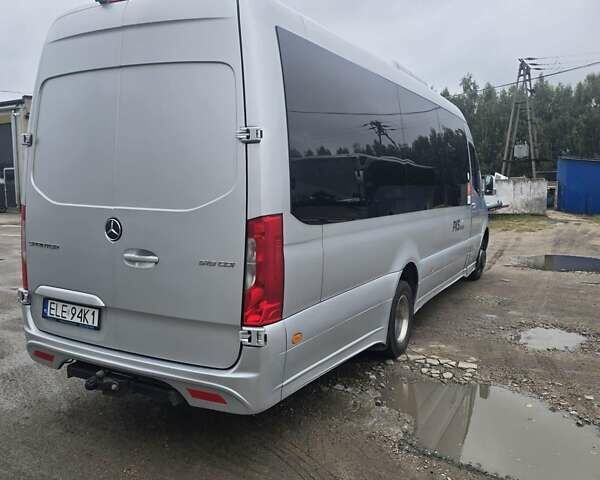 Мерседес Sprinter 2019 в Ровно на Automoto.ua Серый Мерседес Sprinter, объемом двигателя 3 л и пробегом 486 тыс. км за 89000 $, фото 1 на Automoto.ua