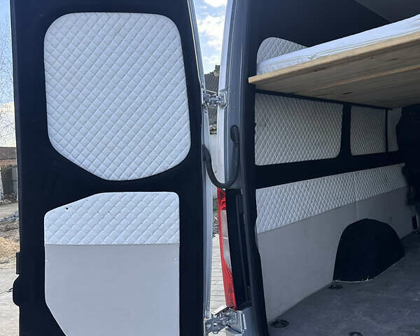 Сірий Мерседес Sprinter, об'ємом двигуна 2.14 л та пробігом 530 тис. км за 31000 $, фото 24 на Automoto.ua