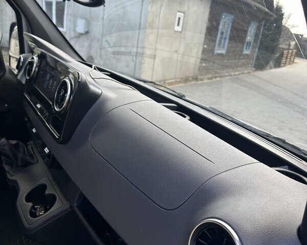 Сірий Мерседес Sprinter, об'ємом двигуна 2.14 л та пробігом 530 тис. км за 31000 $, фото 8 на Automoto.ua