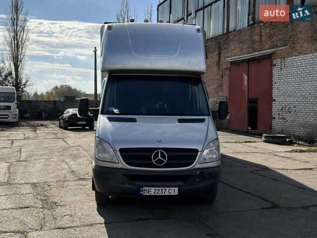 Серый Мерседес Sprinter, объемом двигателя 2.99 л и пробегом 630 тыс. км за 17999 $, фото 1 на Automoto.ua