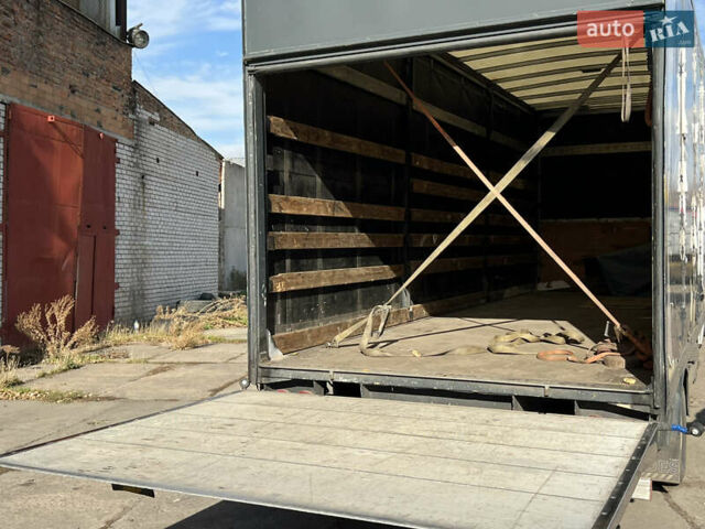 Серый Мерседес Sprinter, объемом двигателя 2.99 л и пробегом 630 тыс. км за 17999 $, фото 7 на Automoto.ua