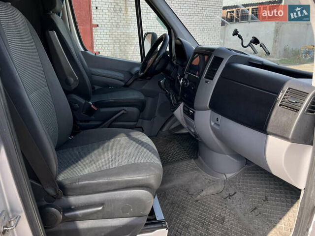 Серый Мерседес Sprinter, объемом двигателя 2.99 л и пробегом 630 тыс. км за 17999 $, фото 11 на Automoto.ua