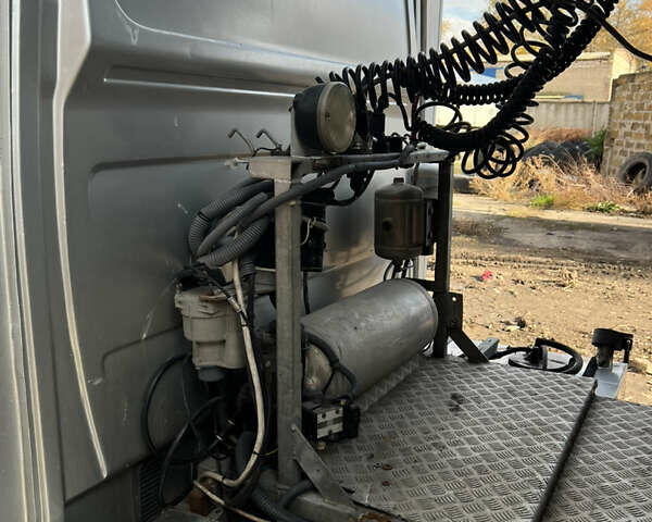 Серый Мерседес Sprinter, объемом двигателя 2.99 л и пробегом 630 тыс. км за 17999 $, фото 18 на Automoto.ua