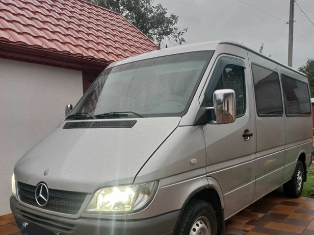 Серый Мерседес Sprinter, объемом двигателя 2.2 л и пробегом 800 тыс. км за 8700 $, фото 1 на Automoto.ua
