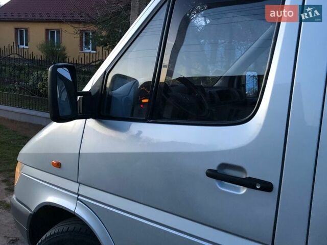 Сірий Мерседес Sprinter, об'ємом двигуна 2.2 л та пробігом 236 тис. км за 8500 $, фото 17 на Automoto.ua