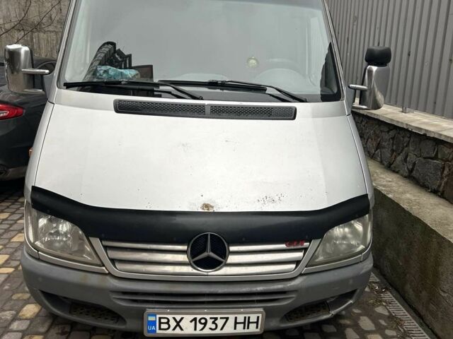 Серый Мерседес Sprinter, объемом двигателя 0 л и пробегом 228 тыс. км за 8600 $, фото 3 на Automoto.ua