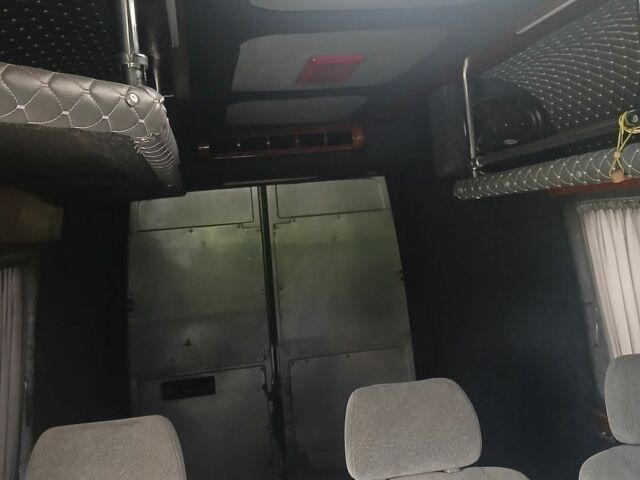 Сірий Мерседес Sprinter, об'ємом двигуна 2.7 л та пробігом 700 тис. км за 11200 $, фото 2 на Automoto.ua