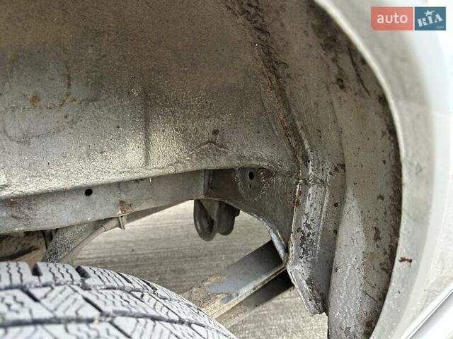 Серый Мерседес Sprinter, объемом двигателя 2.15 л и пробегом 700 тыс. км за 7700 $, фото 13 на Automoto.ua