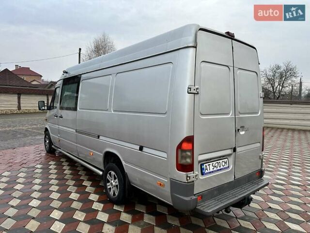 Серый Мерседес Sprinter, объемом двигателя 2.15 л и пробегом 700 тыс. км за 7900 $, фото 6 на Automoto.ua