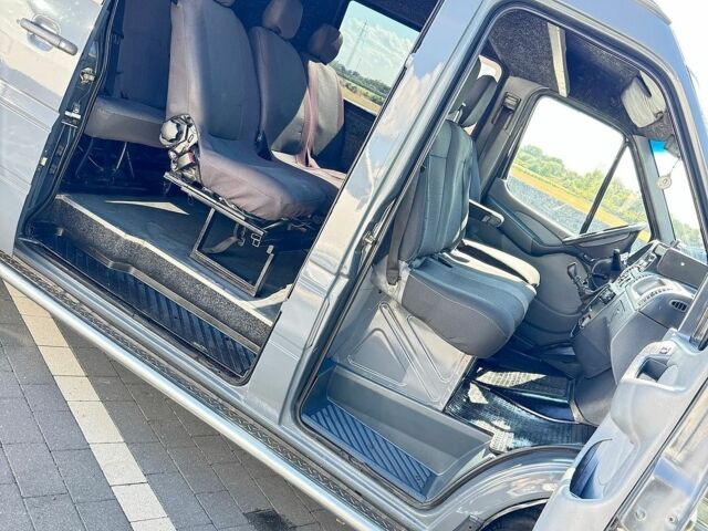 Сірий Мерседес Sprinter, об'ємом двигуна 2.69 л та пробігом 480 тис. км за 8500 $, фото 49 на Automoto.ua