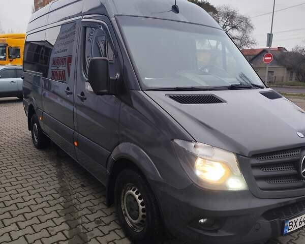 Серый Мерседес Sprinter, объемом двигателя 3 л и пробегом 780 тыс. км за 18000 $, фото 8 на Automoto.ua