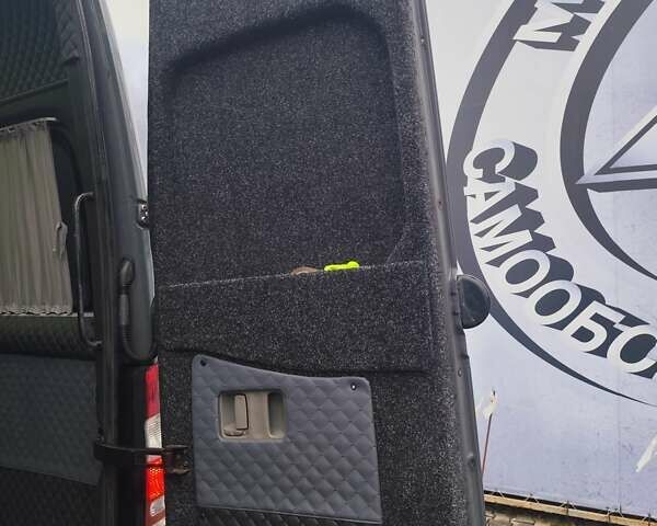 Серый Мерседес Sprinter, объемом двигателя 3 л и пробегом 780 тыс. км за 18000 $, фото 4 на Automoto.ua