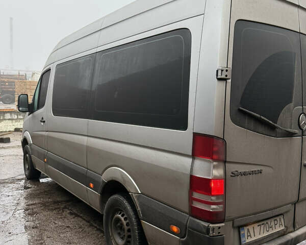 Серый Мерседес Sprinter, объемом двигателя 2.15 л и пробегом 483 тыс. км за 14500 $, фото 5 на Automoto.ua
