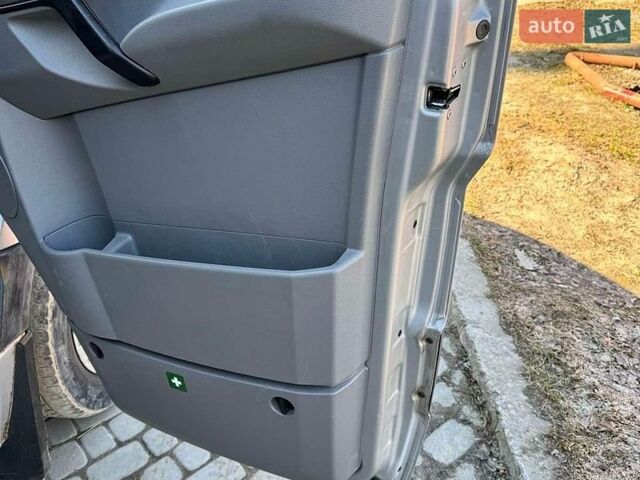 Серый Мерседес Sprinter, объемом двигателя 2.15 л и пробегом 437 тыс. км за 14300 $, фото 14 на Automoto.ua