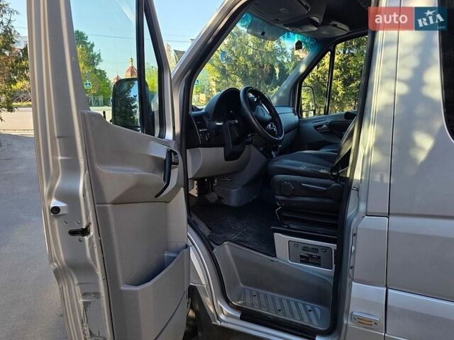 Серый Мерседес Sprinter, объемом двигателя 3 л и пробегом 550 тыс. км за 24500 $, фото 17 на Automoto.ua