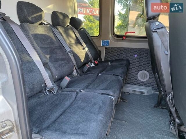 Серый Мерседес Sprinter, объемом двигателя 3 л и пробегом 550 тыс. км за 24500 $, фото 32 на Automoto.ua