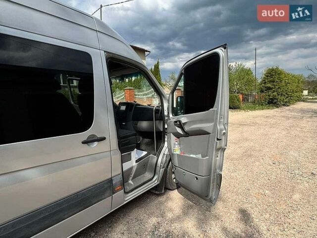 Серый Мерседес Sprinter, объемом двигателя 2.15 л и пробегом 437 тыс. км за 14300 $, фото 5 на Automoto.ua