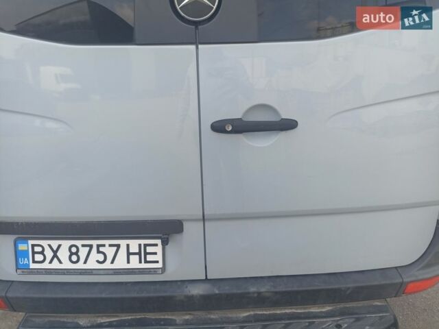 Серый Мерседес Sprinter, объемом двигателя 2.2 л и пробегом 473 тыс. км за 15000 $, фото 4 на Automoto.ua