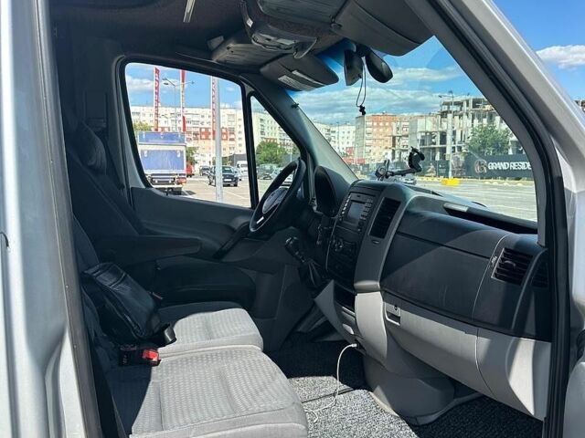 Сірий Мерседес Sprinter, об'ємом двигуна 2.14 л та пробігом 620 тис. км за 22000 $, фото 4 на Automoto.ua