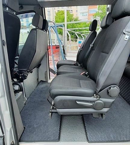 Сірий Мерседес Sprinter, об'ємом двигуна 2.99 л та пробігом 580 тис. км за 29999 $, фото 9 на Automoto.ua