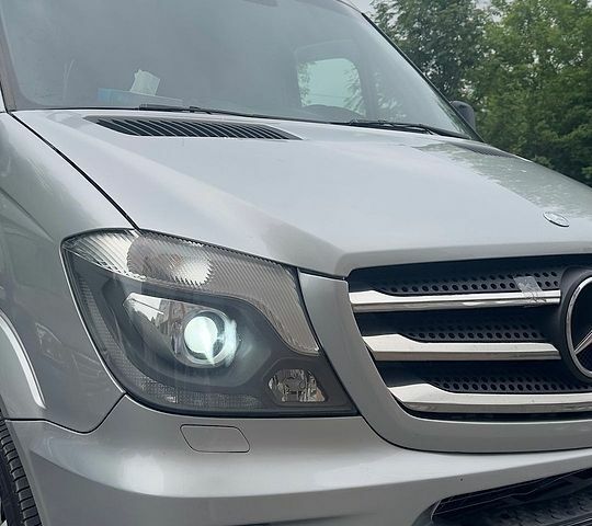 Сірий Мерседес Sprinter, об'ємом двигуна 2.99 л та пробігом 580 тис. км за 29999 $, фото 5 на Automoto.ua