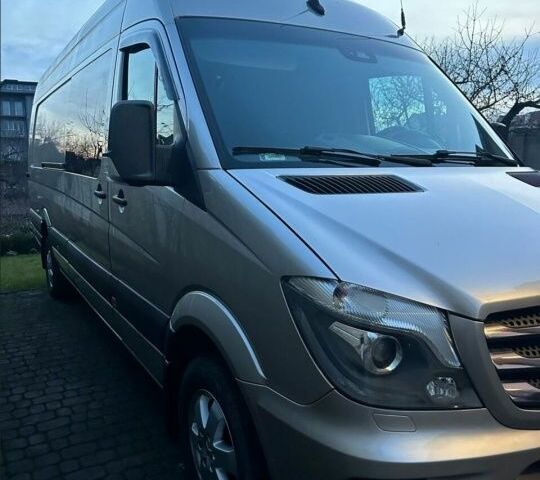 Серый Мерседес Sprinter, объемом двигателя 3 л и пробегом 395 тыс. км за 40905 $, фото 7 на Automoto.ua
