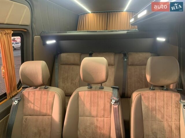 Серый Мерседес Sprinter, объемом двигателя 2.14 л и пробегом 485 тыс. км за 24999 $, фото 4 на Automoto.ua