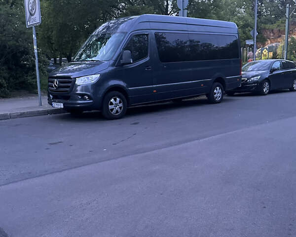 Серый Мерседес Sprinter, объемом двигателя 2.2 л и пробегом 850 тыс. км за 34875 $, фото 1 на Automoto.ua