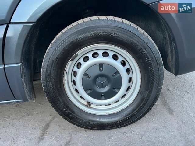 Серый Мерседес Sprinter, объемом двигателя 2.2 л и пробегом 314 тыс. км за 24350 $, фото 41 на Automoto.ua